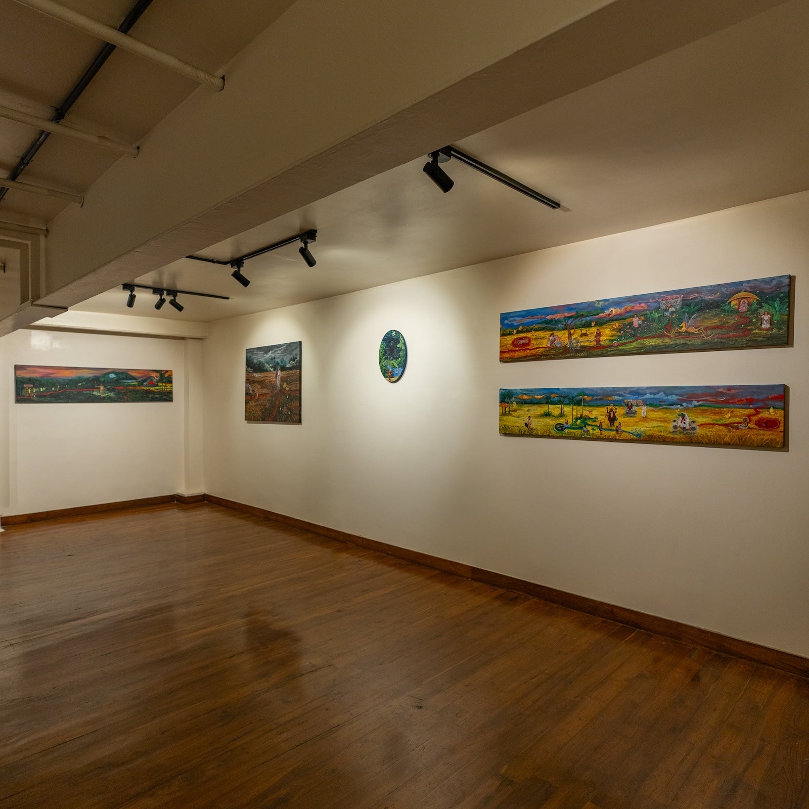 She Lives In A La La Land by Debosmita Samanta