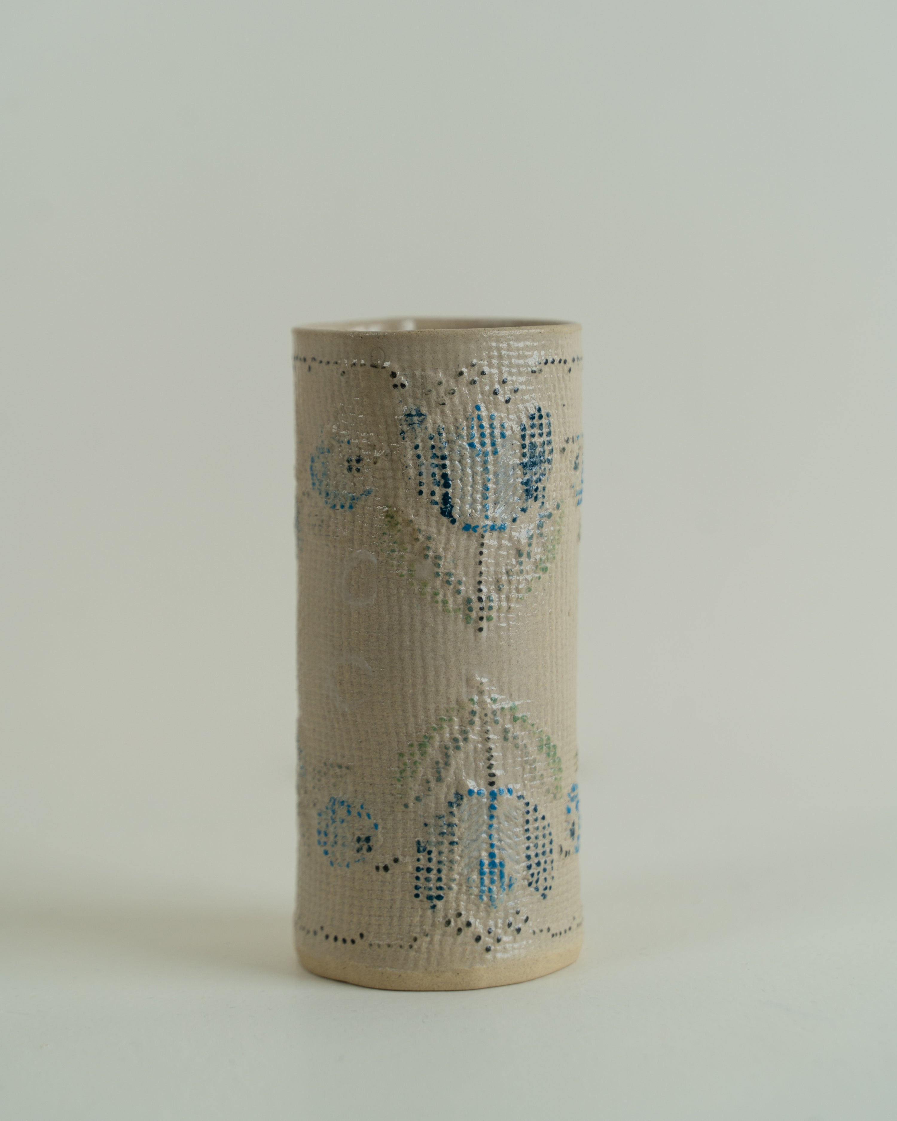 Mota Cross Stitch Tumbler by Deeksha Poddar - Method