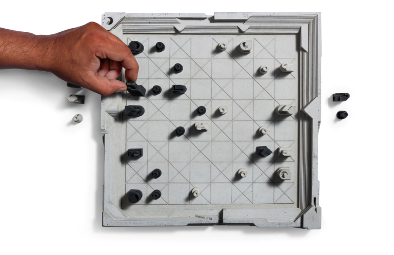 Arena - The Game of Chess by Material Immaterial - Method