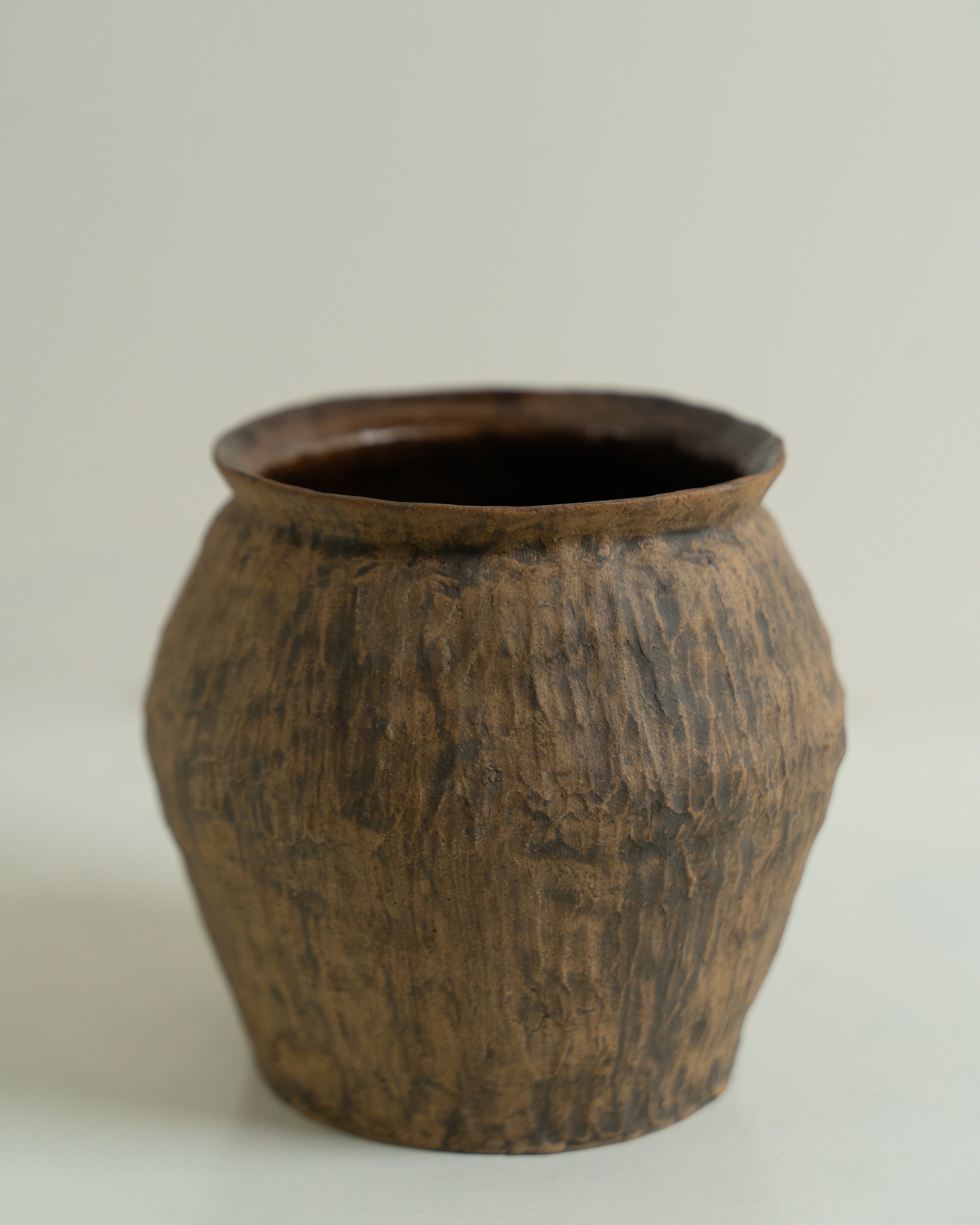 Shengdana Vase 01 by Deeksha Poddar - Method